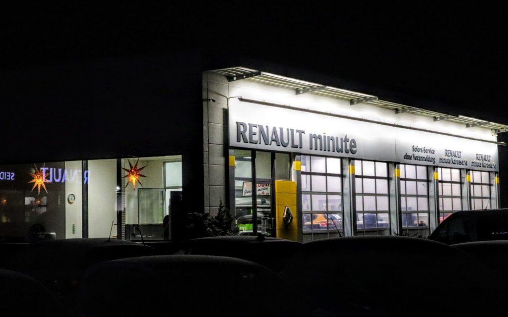 Autohaus Seidel Nachtbild Renault Minute, Bürgerschachtstraße