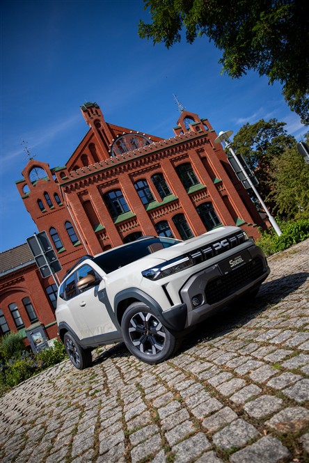 Dacia Duster – robustes SUV mit Allradantrieb und modernem Design in Zwickau